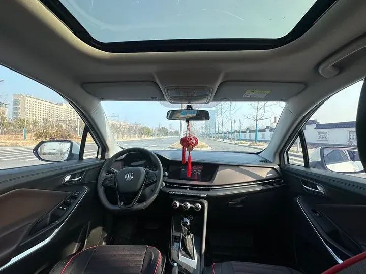 2019 ChangAn CS15 1.5L 107HP L4 5DCT,autocango,china used car exporter,china ev exporter,chinese used car exporter,chinese used ev exporter