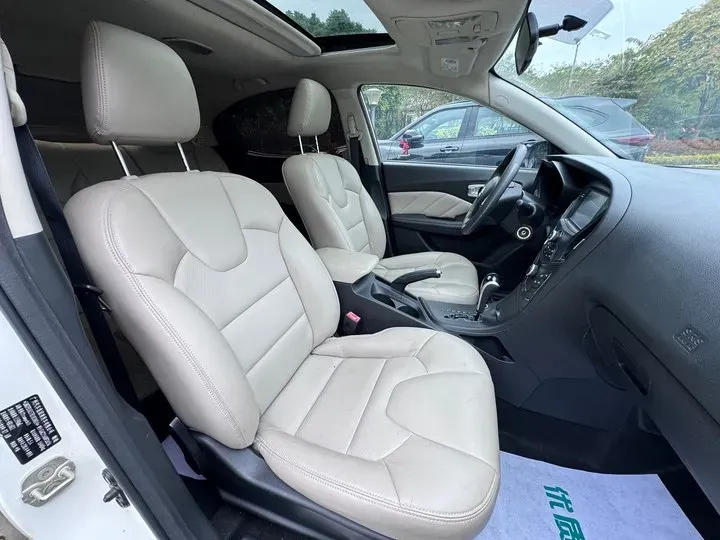 2014 GAC Trumpchi GA3S 1.6L 122HP L4 4AT,autocango,china used car exporter,china ev exporter,chinese used car exporter,chinese used ev exporter