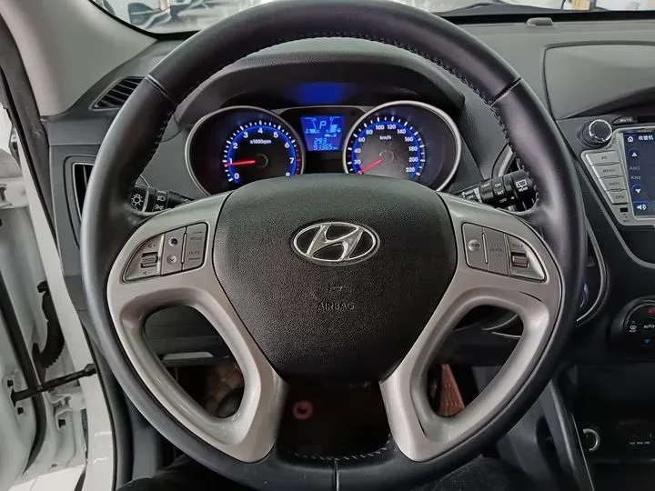 2015 Hyundai ix35 2.0L 160HP L4 6AT,autocango,china used car exporter,china ev exporter,chinese used car exporter,chinese used ev exporter