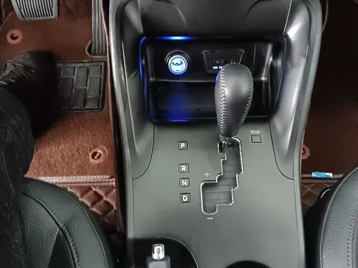 2015 Hyundai ix35 2.0L 160HP L4 6AT,autocango,china used car exporter,china ev exporter,chinese used car exporter,chinese used ev exporter