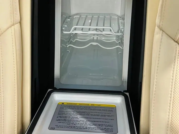 2013 Audi A8 6.3L 500HP W12 8AT,autocango,china used car exporter,china ev exporter,chinese used car exporter,chinese used ev exporter