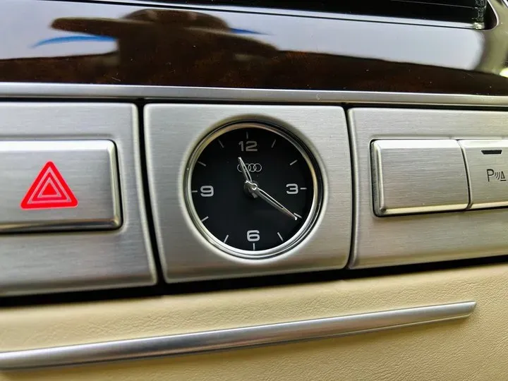 2013 Audi A8 6.3L 500HP W12 8AT,autocango,china used car exporter,china ev exporter,chinese used car exporter,chinese used ev exporter