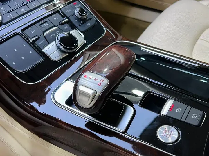 2013 Audi A8 6.3L 500HP W12 8AT,autocango,china used car exporter,china ev exporter,chinese used car exporter,chinese used ev exporter