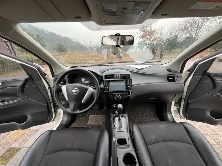 2014 Nissan Tiida 1.6L 126HP L4 CVT,autocango,china used car exporter,china ev exporter,chinese used car exporter,chinese used ev exporter