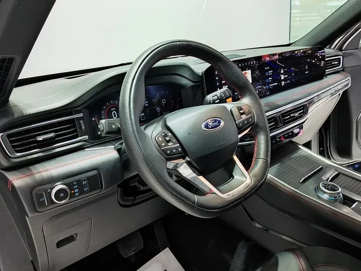 2023 Ford Explorer 2.3T 276HP L4 10AT,autocango,china used car exporter,china ev exporter,chinese used car exporter,chinese used ev exporter