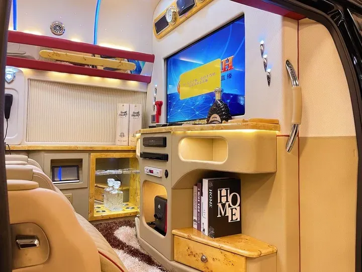 2011 Ford E350 5.4L 258HP V8 5AT,autocango,china used car exporter,china ev exporter,chinese used car exporter,chinese used ev exporter