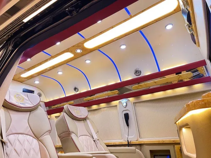 2011 Ford E350 5.4L 258HP V8 5AT,autocango,china used car exporter,china ev exporter,chinese used car exporter,chinese used ev exporter