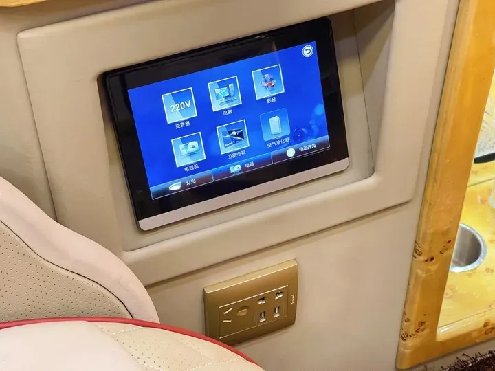 2011 Ford E350 5.4L 258HP V8 5AT,autocango,china used car exporter,china ev exporter,chinese used car exporter,chinese used ev exporter