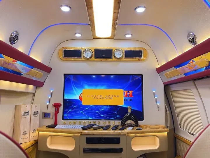 2011 Ford E350 5.4L 258HP V8 5AT,autocango,china used car exporter,china ev exporter,chinese used car exporter,chinese used ev exporter