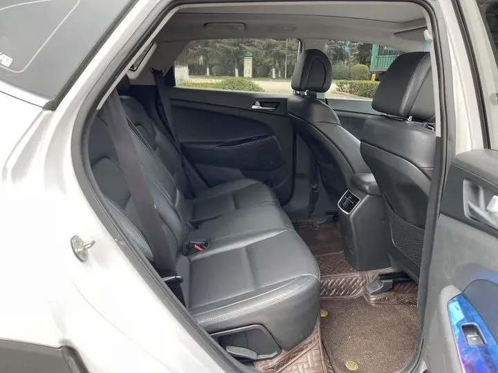 2015 Hyundai Tucson 1.6T 177HP L4 7DCT,autocango,china used car exporter,china ev exporter,chinese used car exporter,chinese used ev exporter