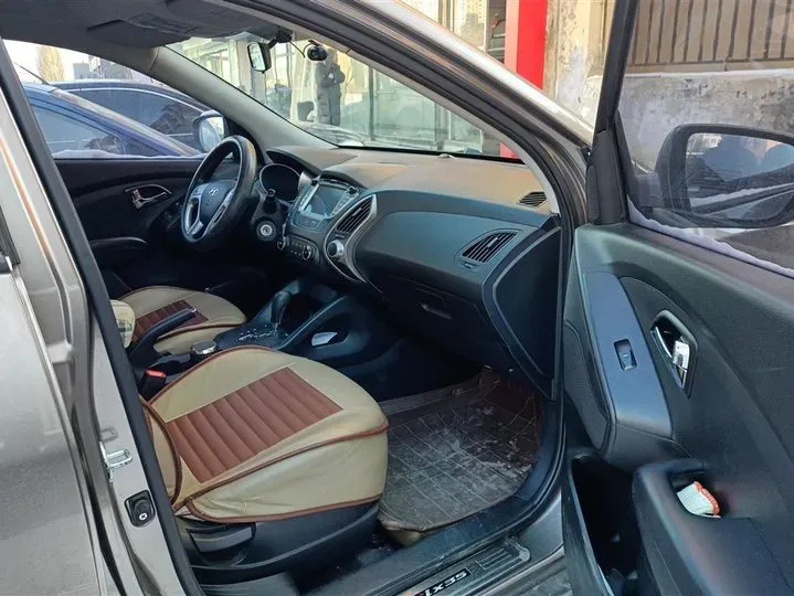 2013 Hyundai ix35 2.0L 165HP L4 6AT,autocango,china used car exporter,china ev exporter,chinese used car exporter,chinese used ev exporter