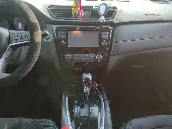 2017 Nissan X-Trail 2.0L 150HP L4 CVT,autocango,china used car exporter,china ev exporter,chinese used car exporter,chinese used ev exporter