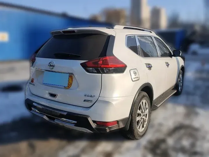 2017 Nissan X-Trail 2.0L 150HP L4 CVT,autocango,china used car exporter,china ev exporter,chinese used car exporter,chinese used ev exporter