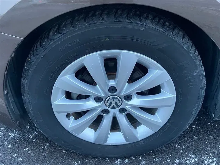 2014 Volkswagen Beetle 1.2T 105HP L4 7DCT,autocango,china used car exporter,china ev exporter,chinese used car exporter,chinese used ev exporter