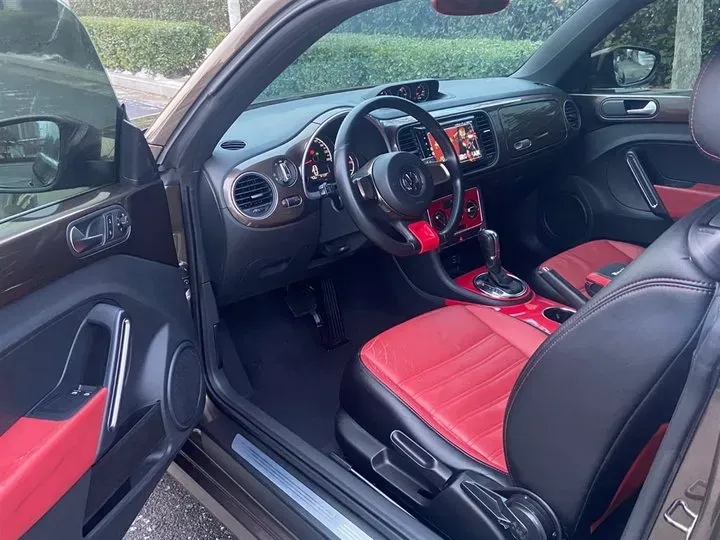 2014 Volkswagen Beetle 1.2T 105HP L4 7DCT,autocango,china used car exporter,china ev exporter,chinese used car exporter,chinese used ev exporter