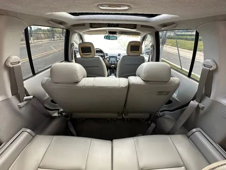 2011 Mitsubishi Zinger 2.0L 170HP L4 4AT,autocango,china used car exporter,china ev exporter,chinese used car exporter,chinese used ev exporter