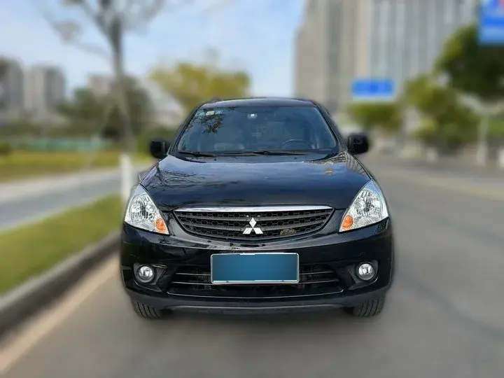 2011 Mitsubishi Zinger 2.0L 170HP L4 4AT