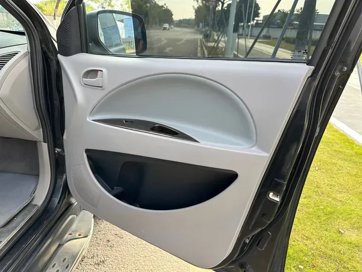 2011 Mitsubishi Zinger 2.0L 170HP L4 4AT,autocango,china used car exporter,china ev exporter,chinese used car exporter,chinese used ev exporter