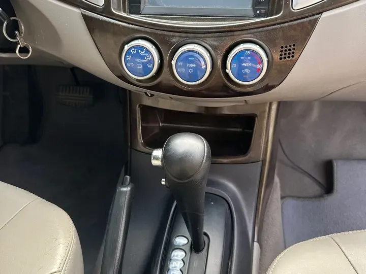 2011 Mitsubishi Zinger 2.0L 170HP L4 4AT,autocango,china used car exporter,china ev exporter,chinese used car exporter,chinese used ev exporter