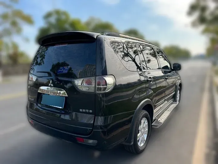 2011 Mitsubishi Zinger 2.0L 170HP L4 4AT,autocango,china used car exporter,china ev exporter,chinese used car exporter,chinese used ev exporter