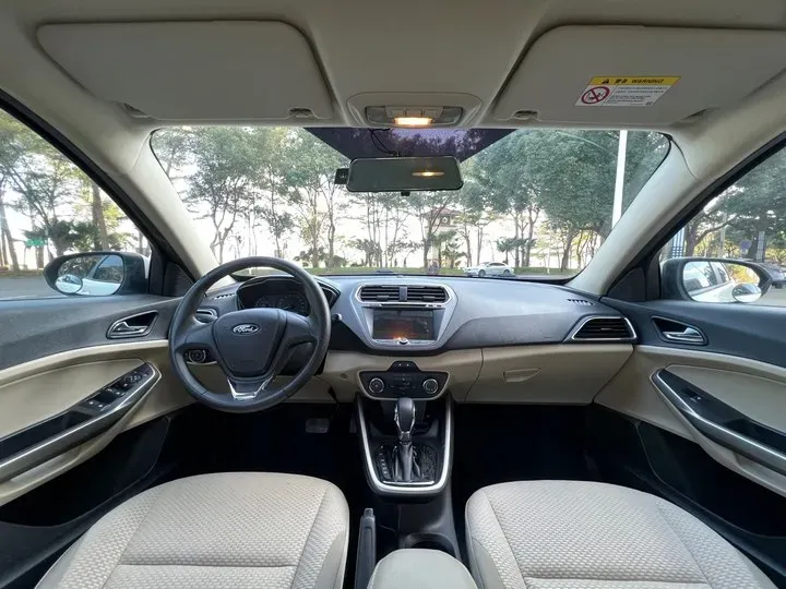 2017 Ford Escort 1.5L 113HP L4 6AT,autocango,china used car exporter,china ev exporter,chinese used car exporter,chinese used ev exporter