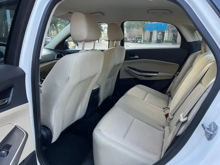 2017 Ford Escort 1.5L 113HP L4 6AT,autocango,china used car exporter,china ev exporter,chinese used car exporter,chinese used ev exporter