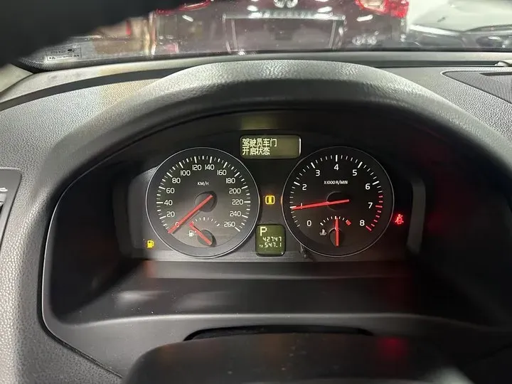 2012 Volvo C30 2.0L 145HP L4 6DCT,autocango,china used car exporter,china ev exporter,chinese used car exporter,chinese used ev exporter