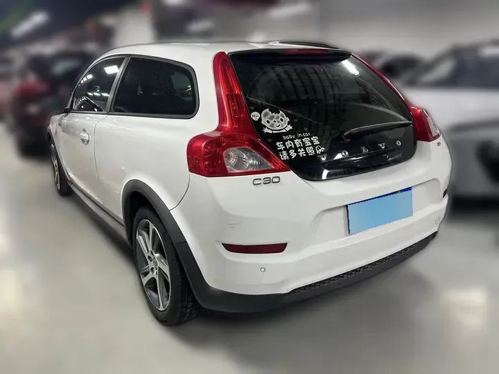 2012 Volvo C30 2.0L 145HP L4 6DCT,autocango,china used car exporter,china ev exporter,chinese used car exporter,chinese used ev exporter