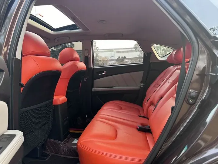 2014 Luxgen 6 SUV 1.8T 158HP L4 5AT,autocango,china used car exporter,china ev exporter,chinese used car exporter,chinese used ev exporter