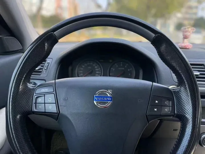 2008 Volvo C30 2.4L 170HP L5 5AT,autocango,china used car exporter,china ev exporter,chinese used car exporter,chinese used ev exporter