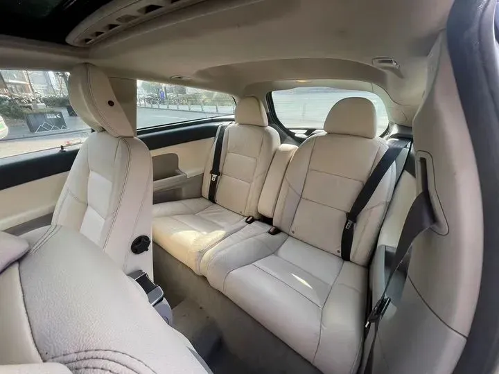 2008 Volvo C30 2.4L 170HP L5 5AT,autocango,china used car exporter,china ev exporter,chinese used car exporter,chinese used ev exporter