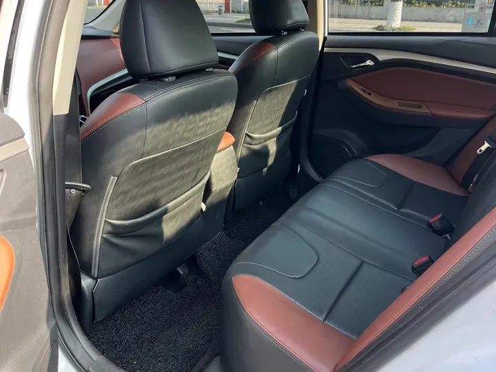 2014 BYD G5 1.5T 154HP L4 6DCT,autocango,china used car exporter,china ev exporter,chinese used car exporter,chinese used ev exporter