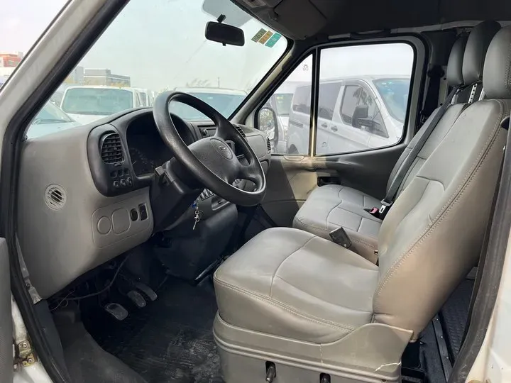 2015 Ford Classic Transit 2.8T 108HP L4 5MT,autocango,china used car exporter,china ev exporter,chinese used car exporter,chinese used ev exporter