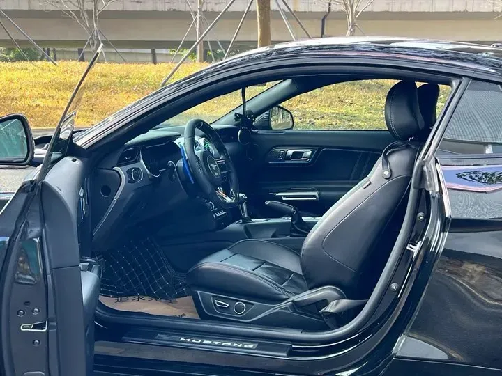 2019 Ford Mustang 2.3T 299HP L4 10AT,autocango,china used car exporter,china ev exporter,chinese used car exporter,chinese used ev exporter