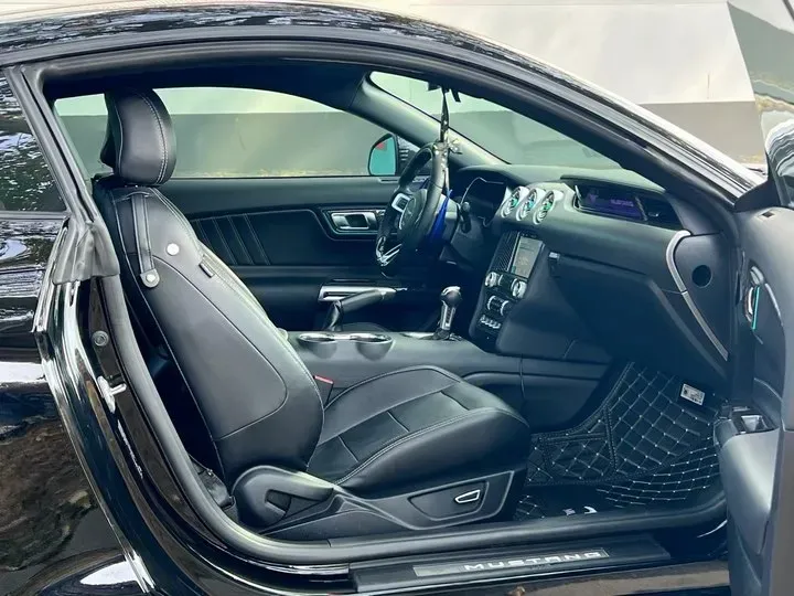 2019 Ford Mustang 2.3T 299HP L4 10AT,autocango,china used car exporter,china ev exporter,chinese used car exporter,chinese used ev exporter