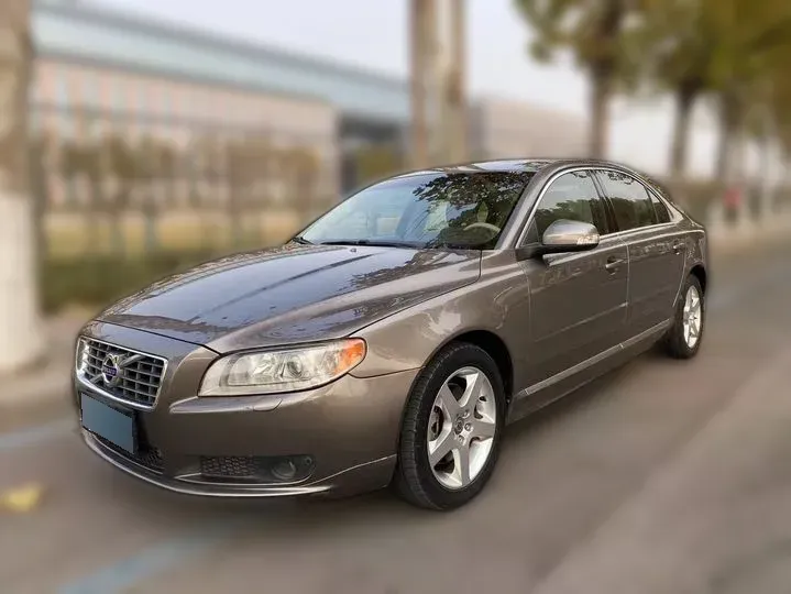 2010 Volvo S80L 2.5T 200HP L5 6AT,autocango,china used car exporter,china ev exporter,chinese used car exporter,chinese used ev exporter