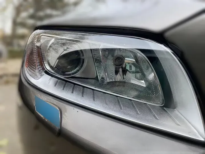 2010 Volvo S80L 2.5T 200HP L5 6AT,autocango,china used car exporter,china ev exporter,chinese used car exporter,chinese used ev exporter