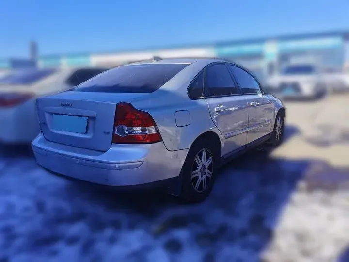 2006 Volvo S40 2.4L 170HP L5 5AT,autocango,china used car exporter,china ev exporter,chinese used car exporter,chinese used ev exporter