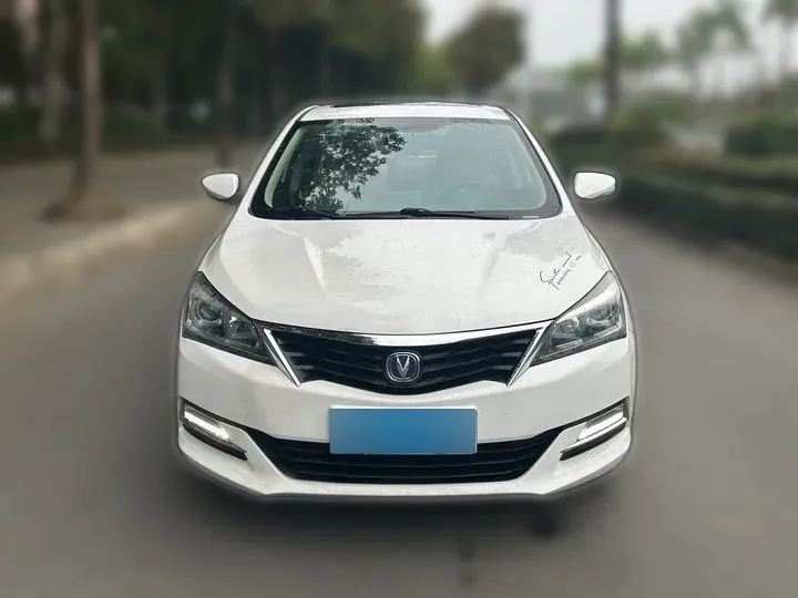 2016 ChangAn Alsvin V7 1.6L 124HP L4 5MT,autocango,china used car exporter,china ev exporter,chinese used car exporter,chinese used ev exporter