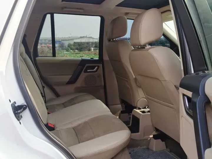 2012 Land Rover Freelander 2 2.0T 240HP L4 6AT,autocango,china used car exporter,china ev exporter,chinese used car exporter,chinese used ev exporter