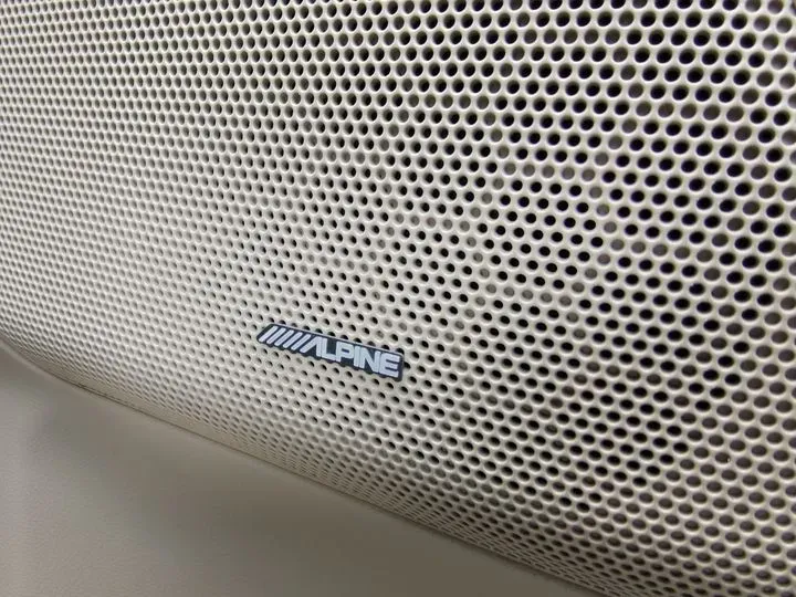 2012 Land Rover Freelander 2 2.0T 240HP L4 6AT,autocango,china used car exporter,china ev exporter,chinese used car exporter,chinese used ev exporter