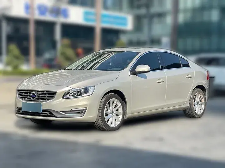 2018 Volvo S60 2.0T 190HP L4 6AT