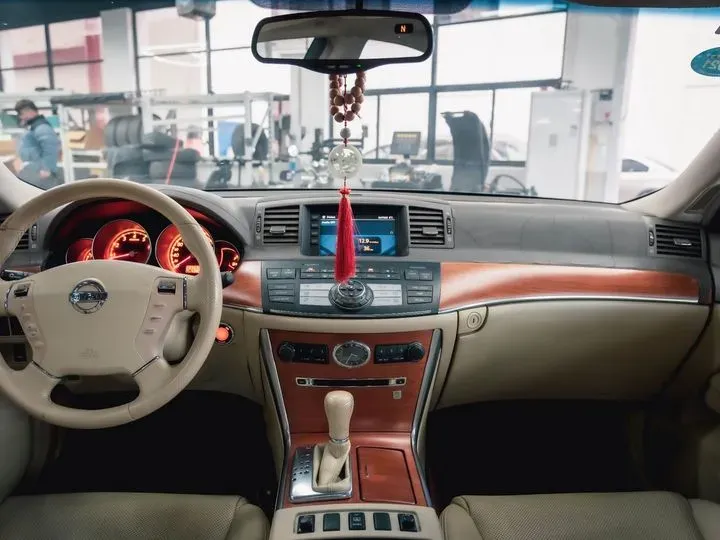 2007 Nissan Fuga 3.5L 280HP V6 5AT,autocango,china used car exporter,china ev exporter,chinese used car exporter,chinese used ev exporter
