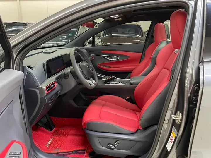 2020 ChangAn UNI-T 1.5T 180HP L4 7DCT,autocango,china used car exporter,china ev exporter,chinese used car exporter,chinese used ev exporter