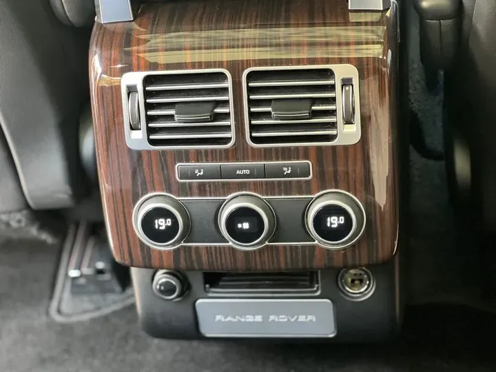 2020 Mansory Range Rover 3.0T 400HP L6 8AT,autocango,china used car exporter,china ev exporter,chinese used car exporter,chinese used ev exporter