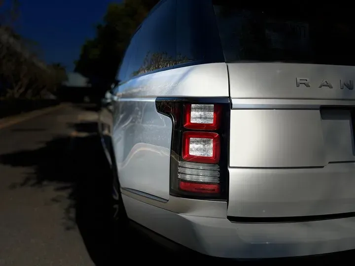 2020 Mansory Range Rover 3.0T 400HP L6 8AT,autocango,china used car exporter,china ev exporter,chinese used car exporter,chinese used ev exporter