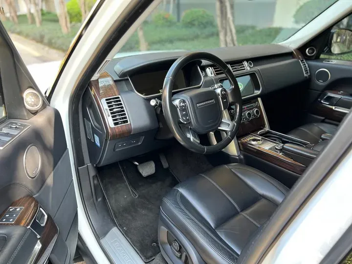 2020 Mansory Range Rover 3.0T 400HP L6 8AT,autocango,china used car exporter,china ev exporter,chinese used car exporter,chinese used ev exporter