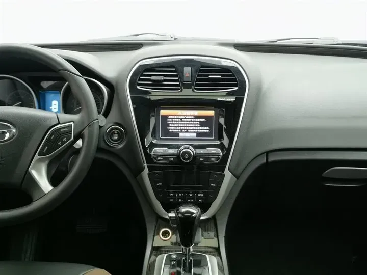 2015 GAC Trumpchi GS5 Super 2.0L 147HP L4 5AT,autocango,china used car exporter,china ev exporter,chinese used car exporter,chinese used ev exporter