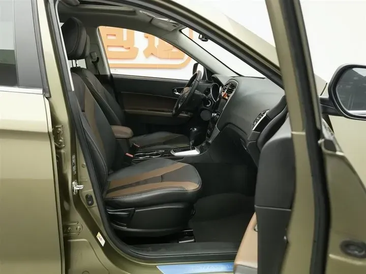 2015 GAC Trumpchi GS5 Super 2.0L 147HP L4 5AT,autocango,china used car exporter,china ev exporter,chinese used car exporter,chinese used ev exporter