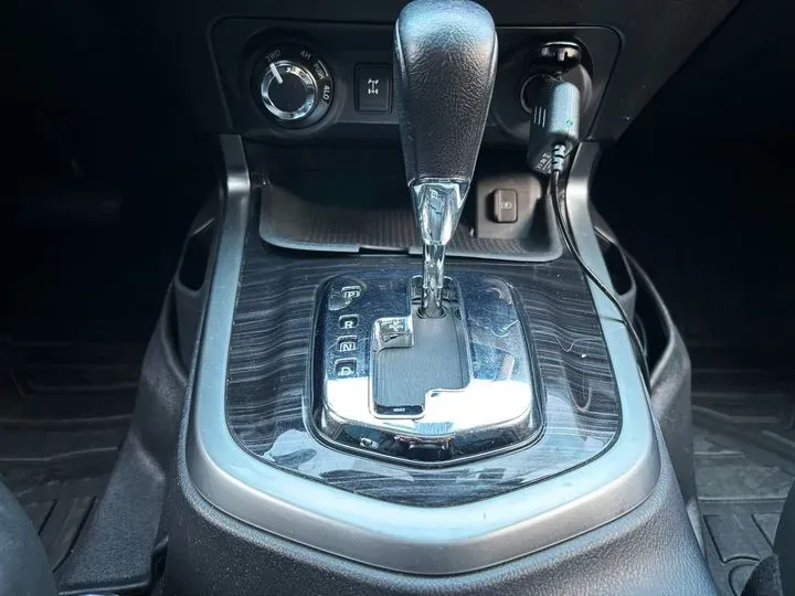 2018 Nissan Terra 2.5L 184HP L4 7AT,autocango,china used car exporter,china ev exporter,chinese used car exporter,chinese used ev exporter